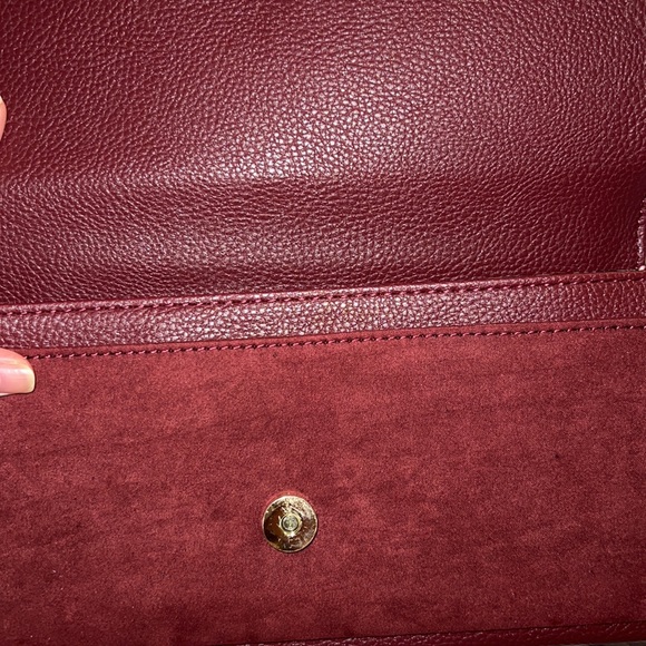 Steve Madden wine color clutch with gold chain straps - Picture 5 of 10